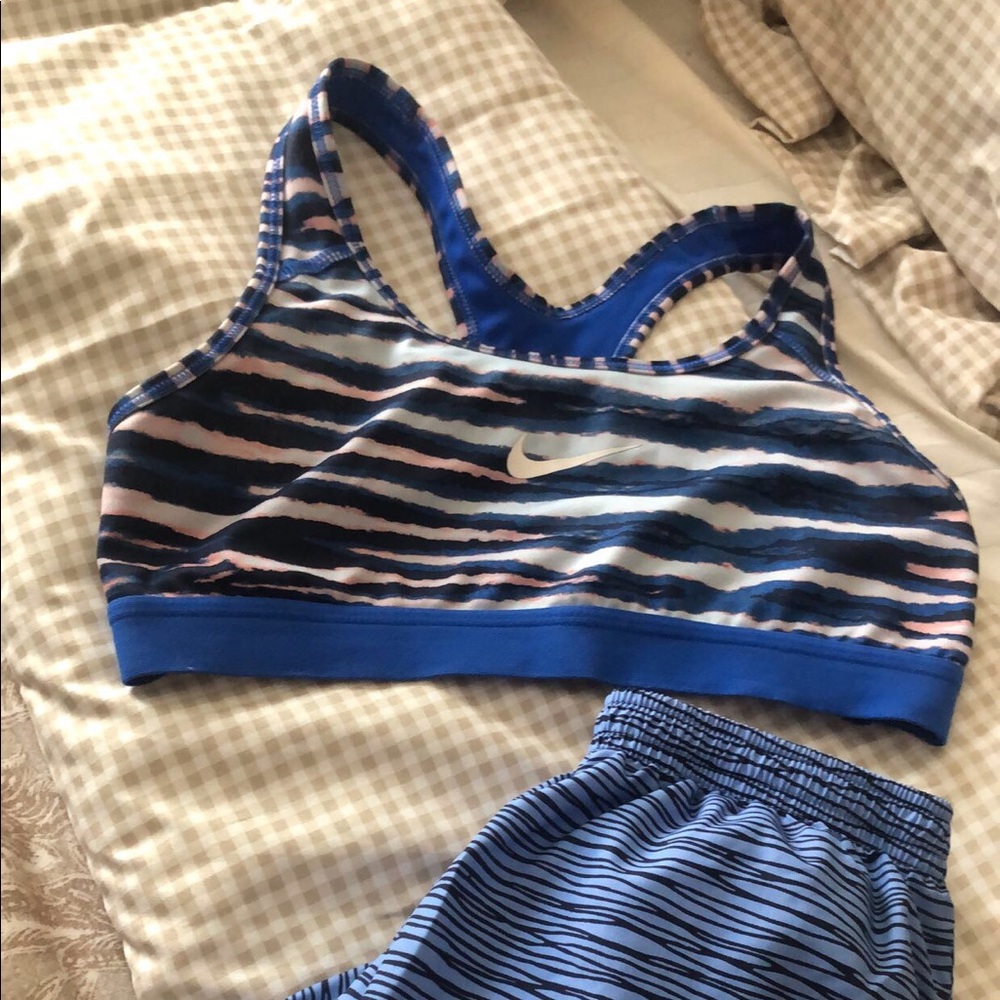 Nike sport bra size sm Nike pro shorts sm